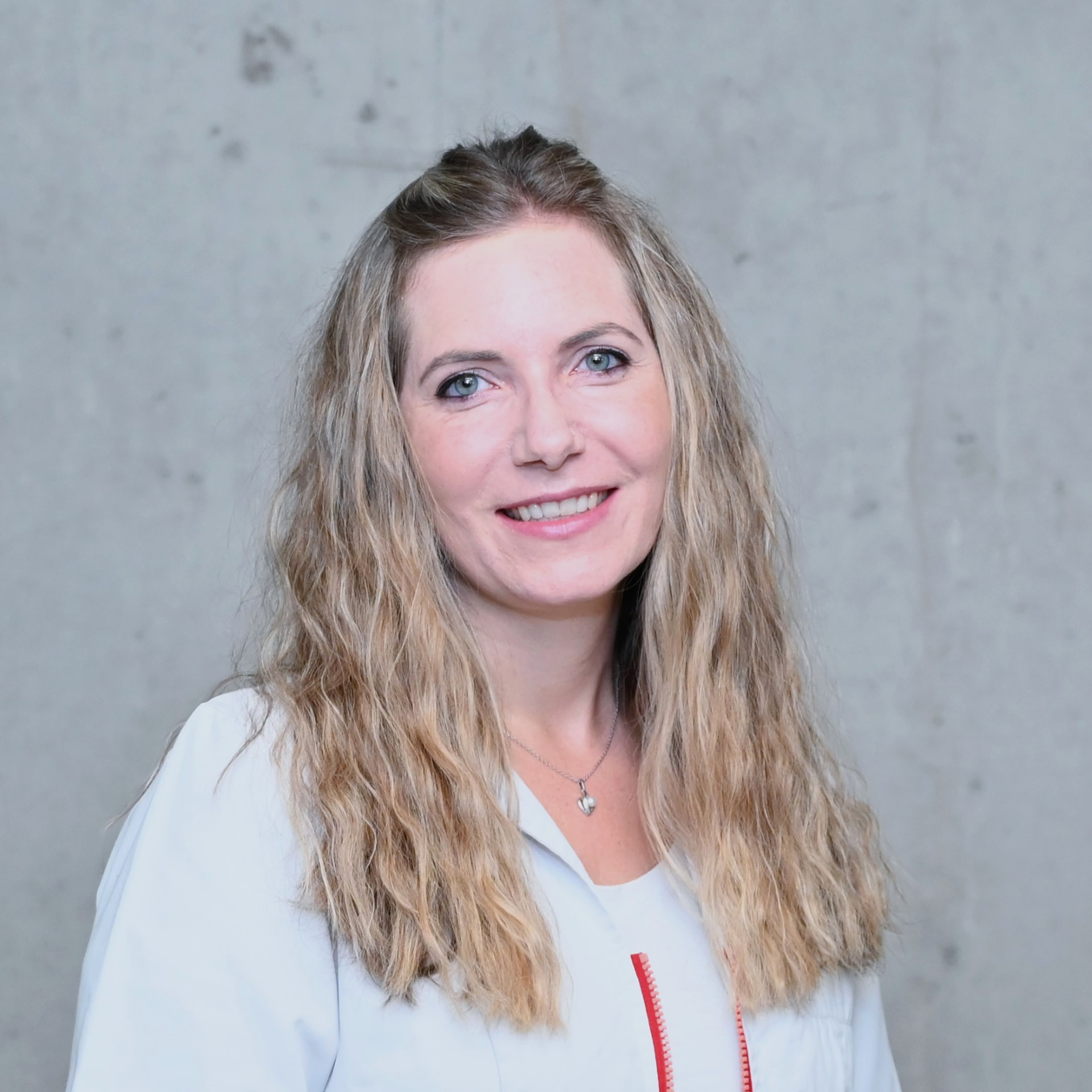 Portrait von Alexandra Marty, Pharma-Assistentin EFZ