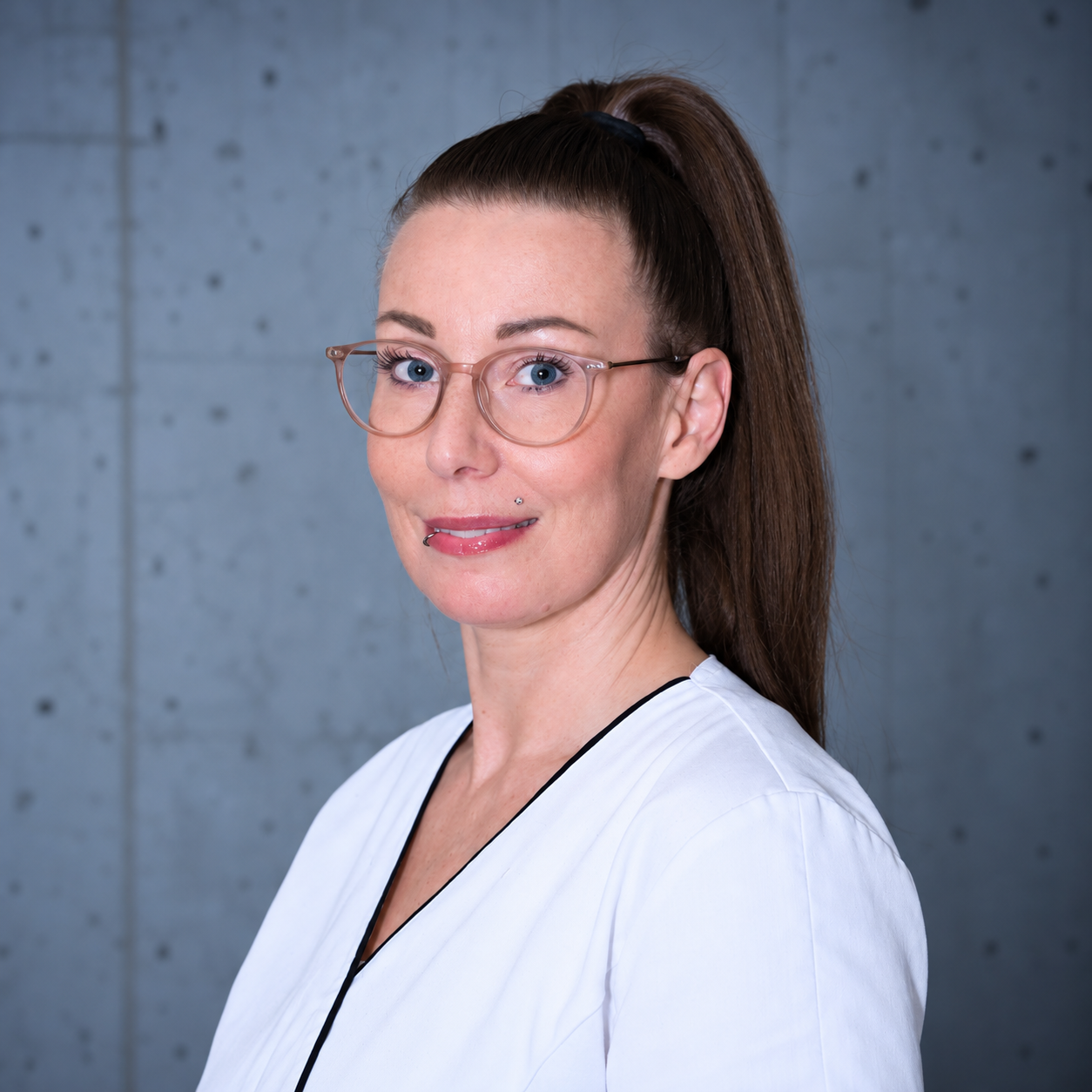 Portrait von Sonja Nuzzo, Logistikerin